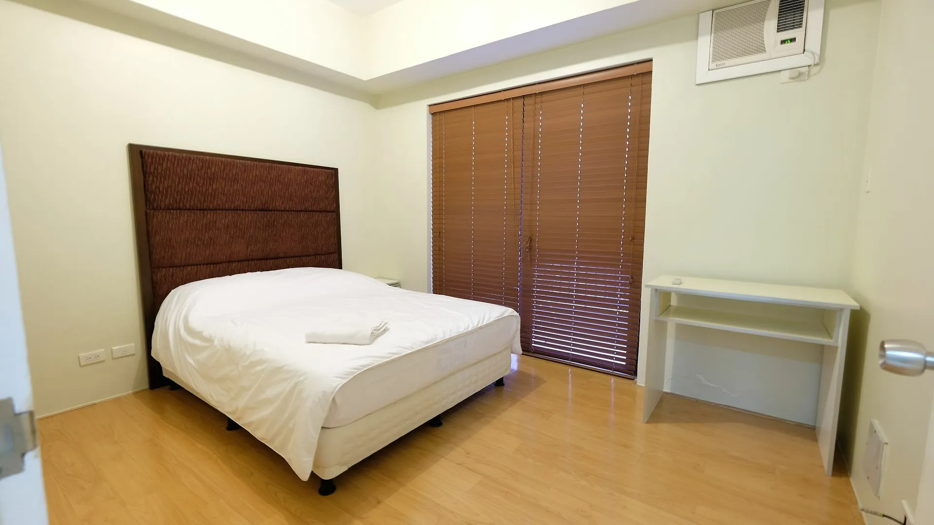 Apartment Infinity Tower Bgc By Stayhome Asia